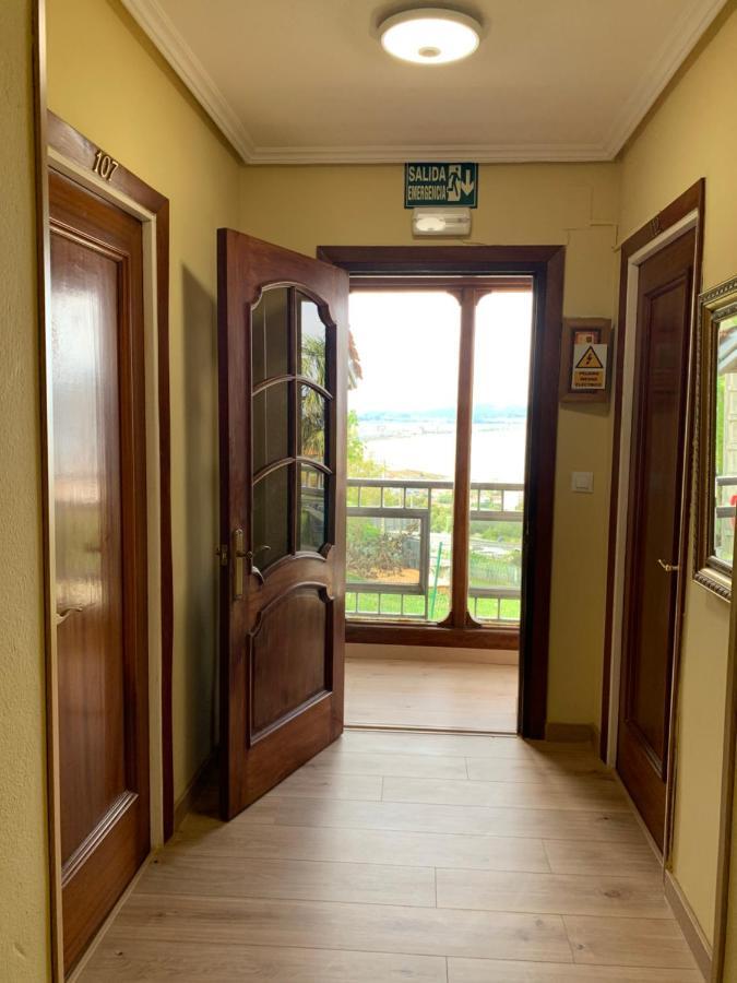 Hostal El Carro Laredo Eksteriør bilde