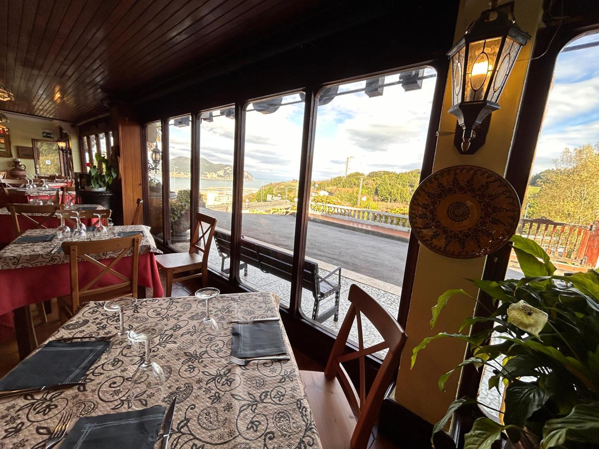 Hostal El Carro Laredo Eksteriør bilde