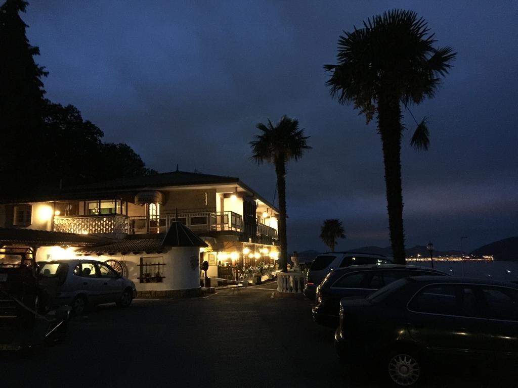 Hostal El Carro Laredo Eksteriør bilde