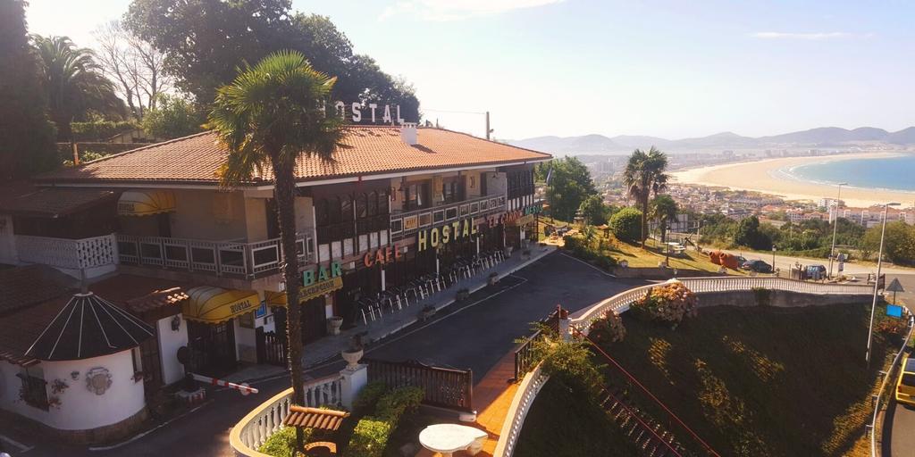 Hostal El Carro Laredo Eksteriør bilde